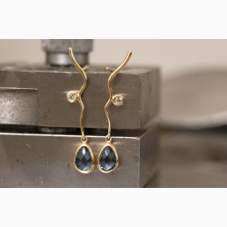 Gold ear ring - Evening Star