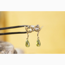 Gold plated ear pin - Rainforest Dew