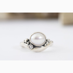 Silver ring - Pleasant Pearl