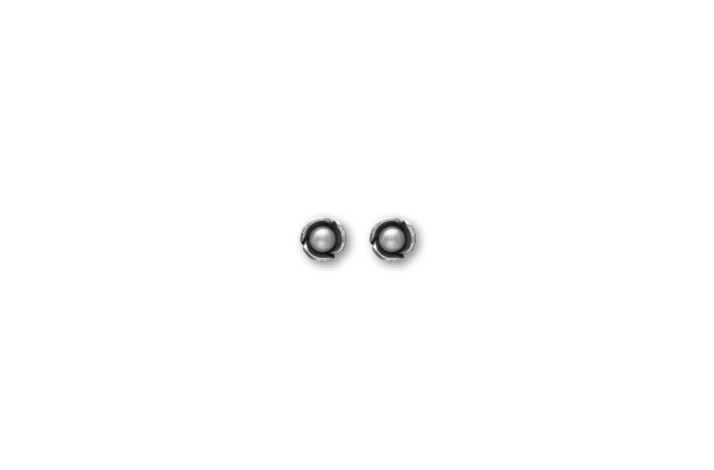 Silver ear pin, white pearl
